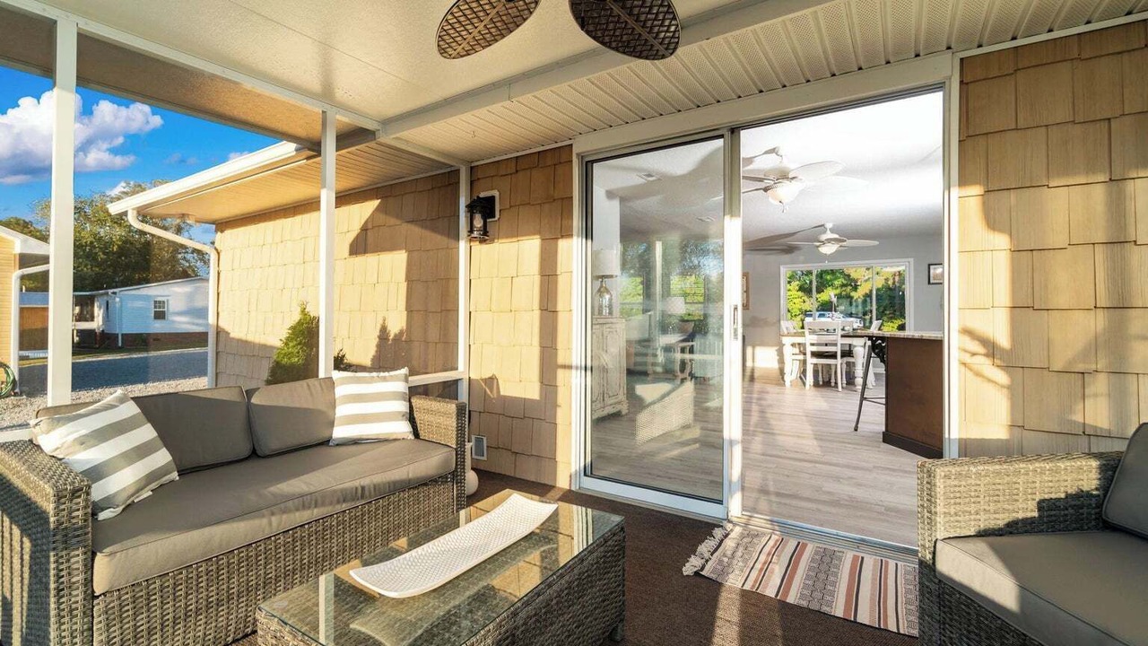 Photo of Patio Balcony in Peletier
