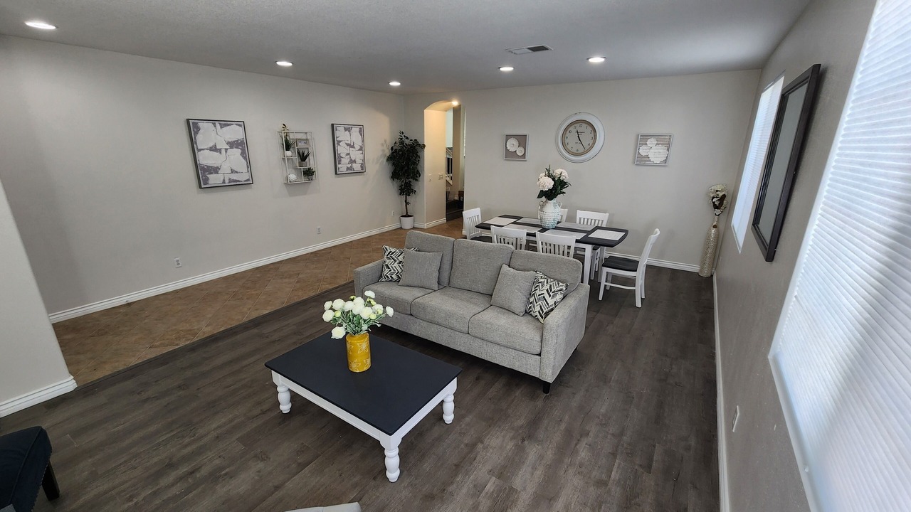 Photo of Livingroom in El Centro