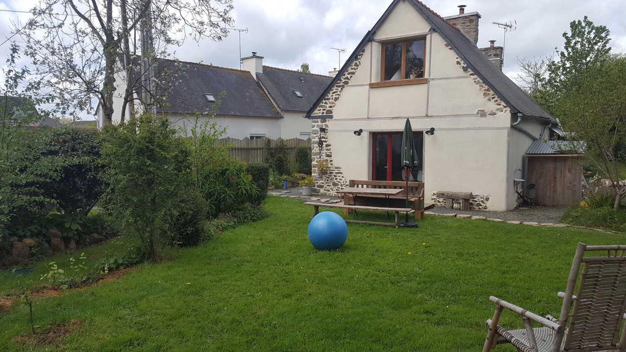 Photo of Outdoor in Plelo