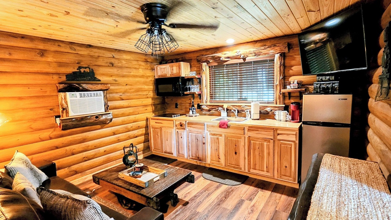 Photo of Livingroom in Mid America