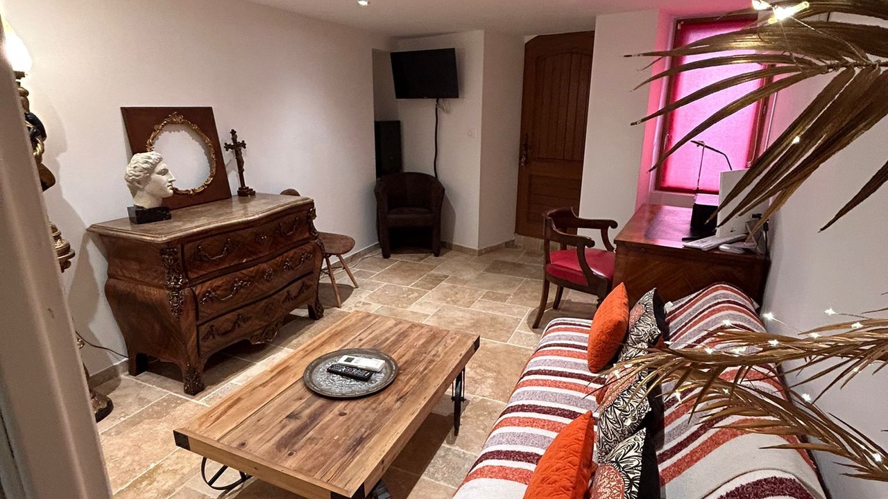 Photo of Livingroom in Adissan