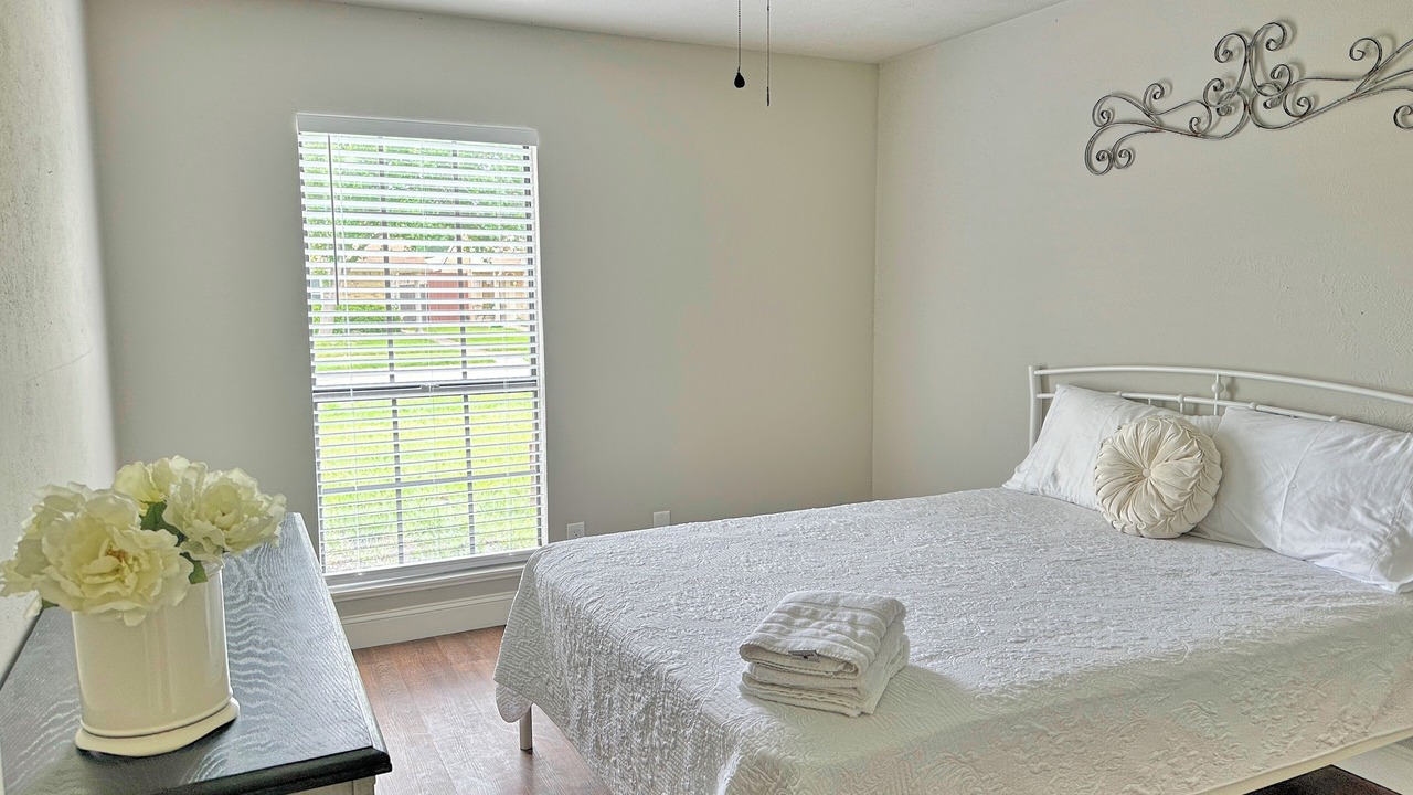 Photo of Bedroom in The Colony
