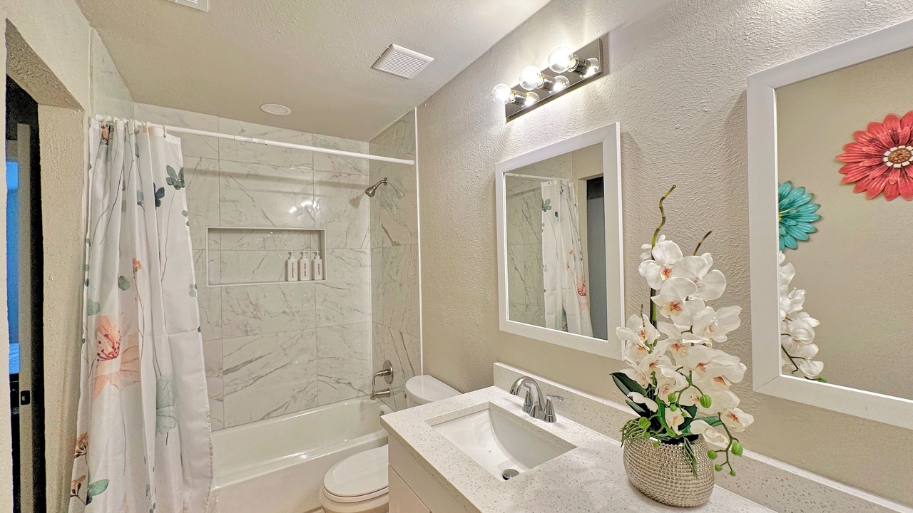 Photo of Bathroom in The Colony