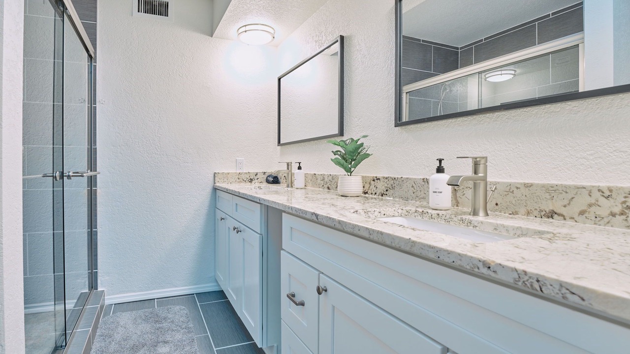 Photo of Bathroom in Cottonwood-Verde Village
