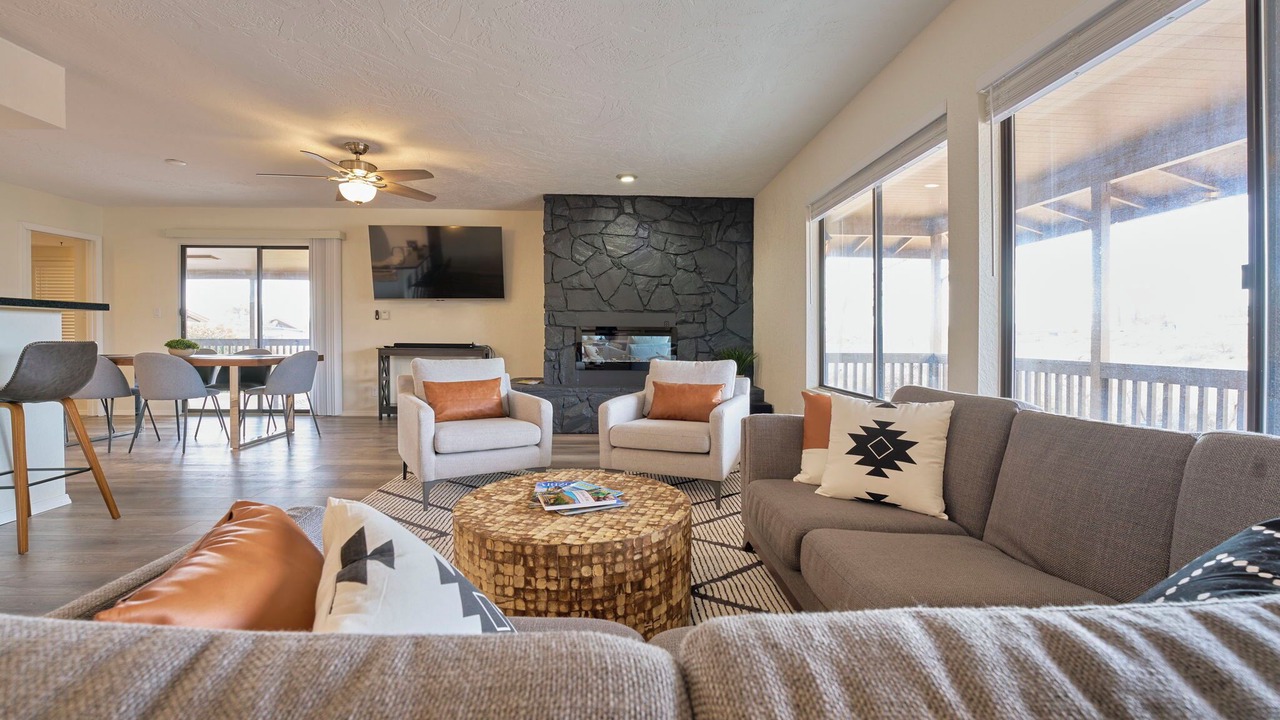Photo of Livingroom in Cottonwood-Verde Village