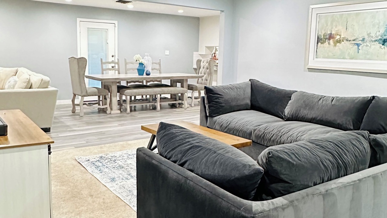 Photo of Livingroom in Westbury