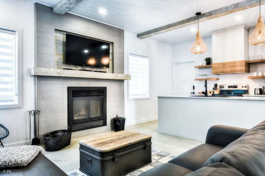 Photo of Livingroom in Sainte-Marguerite-du-Lac-Masson