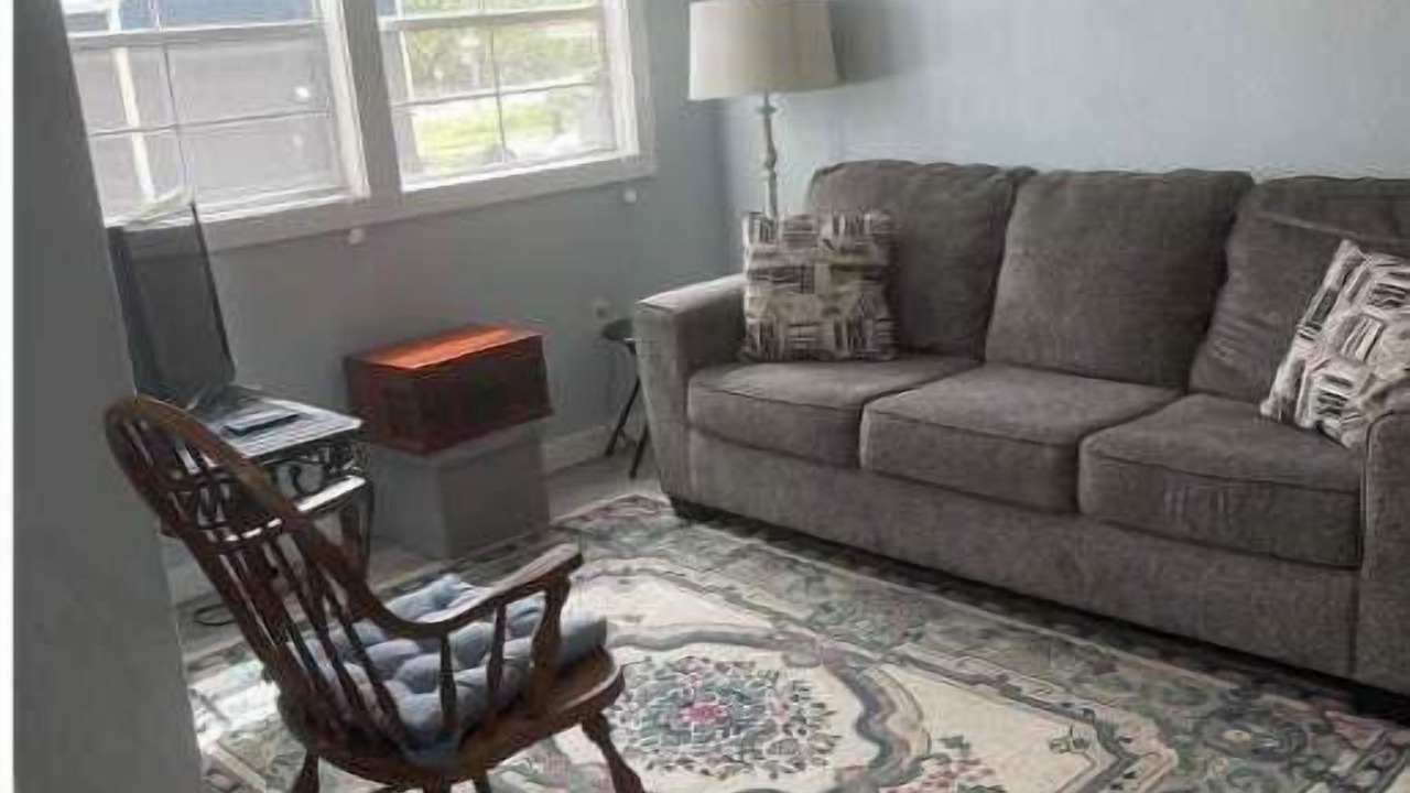 Photo of Livingroom in Bakersfield