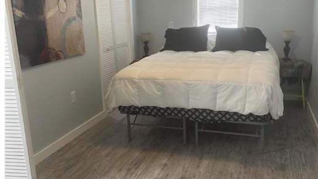 Photo of Bedroom in Bakersfield