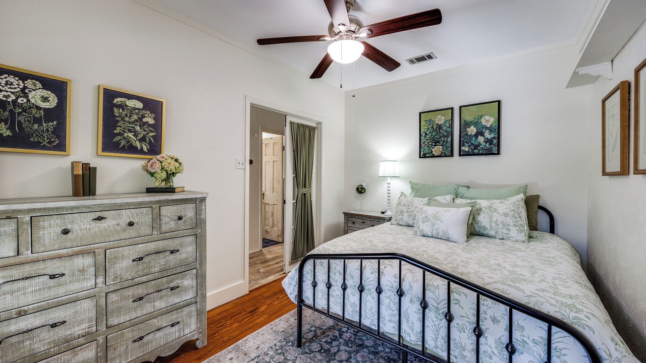 Photo of Bedroom in Frisco