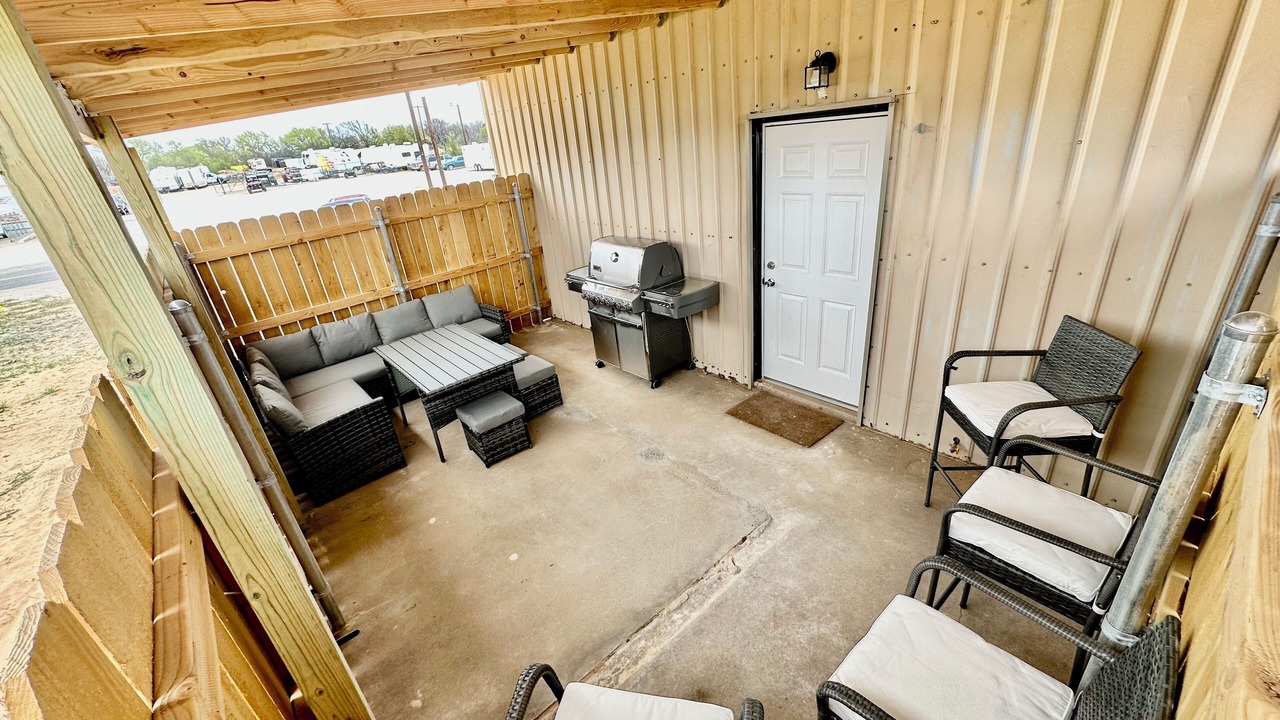Photo of Patio Balcony in Waynoka
