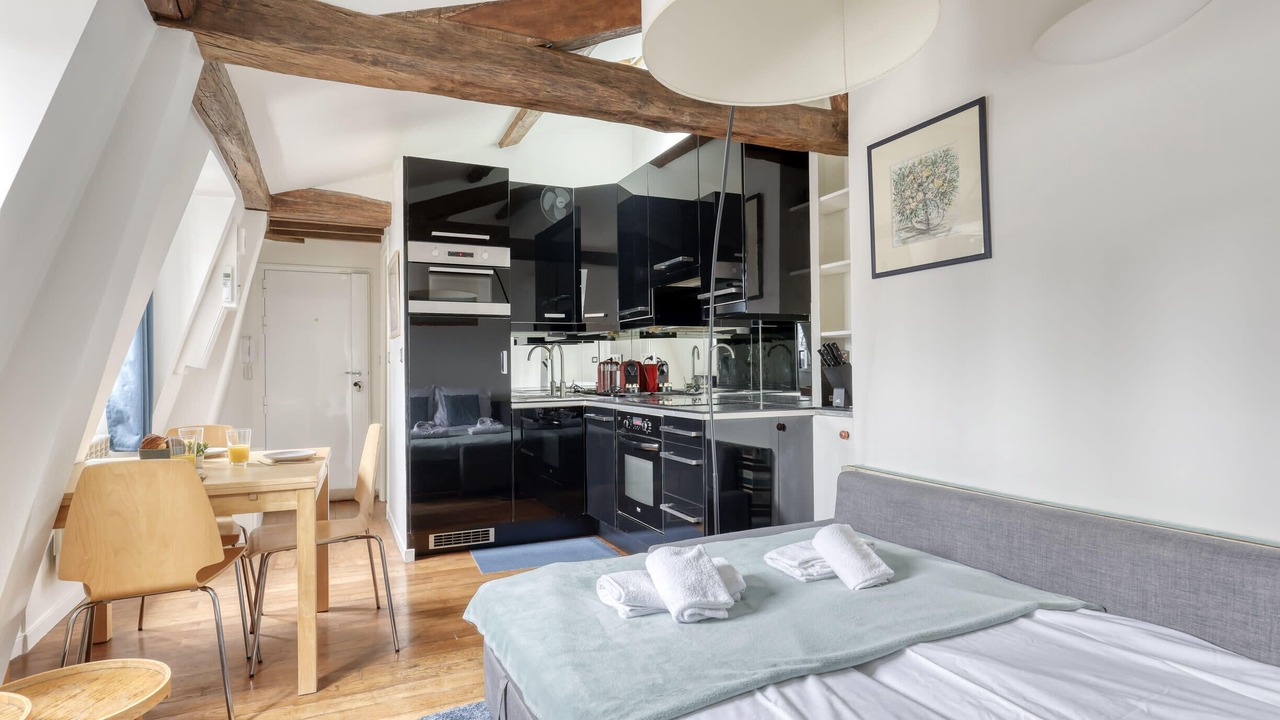 Photo of Bedroom in Pigalle