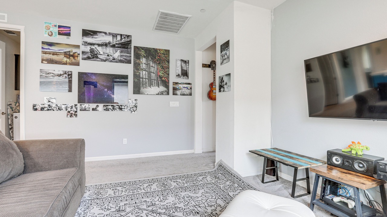 Photo of Livingroom in North Natomas