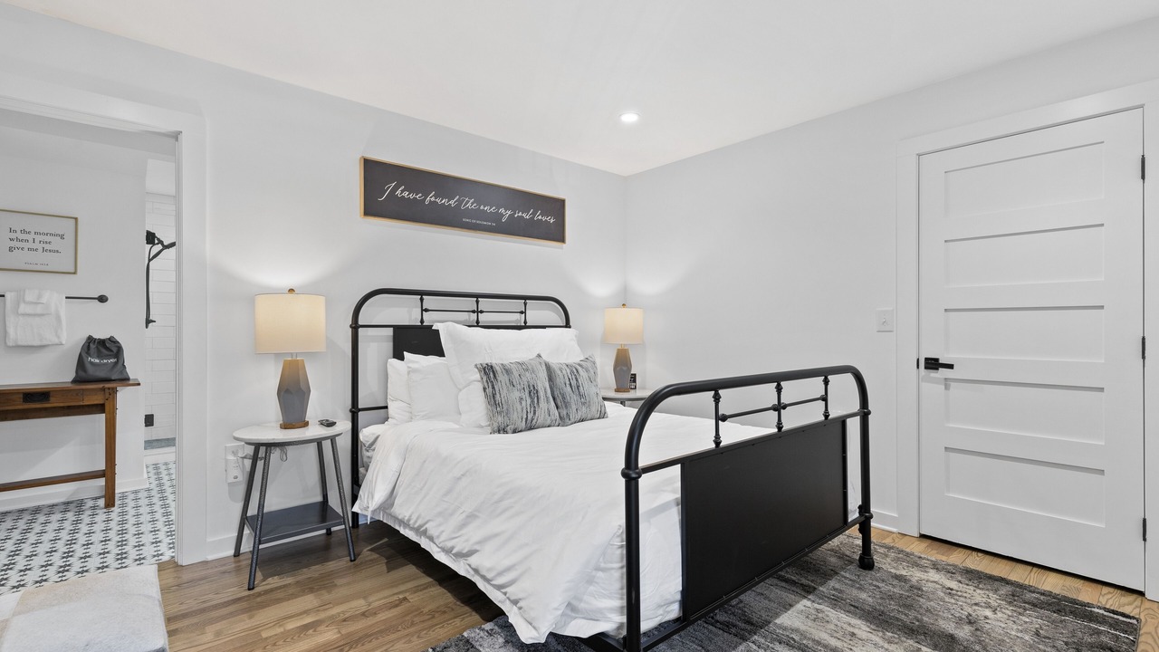 Photo of Bedroom in Blairsville