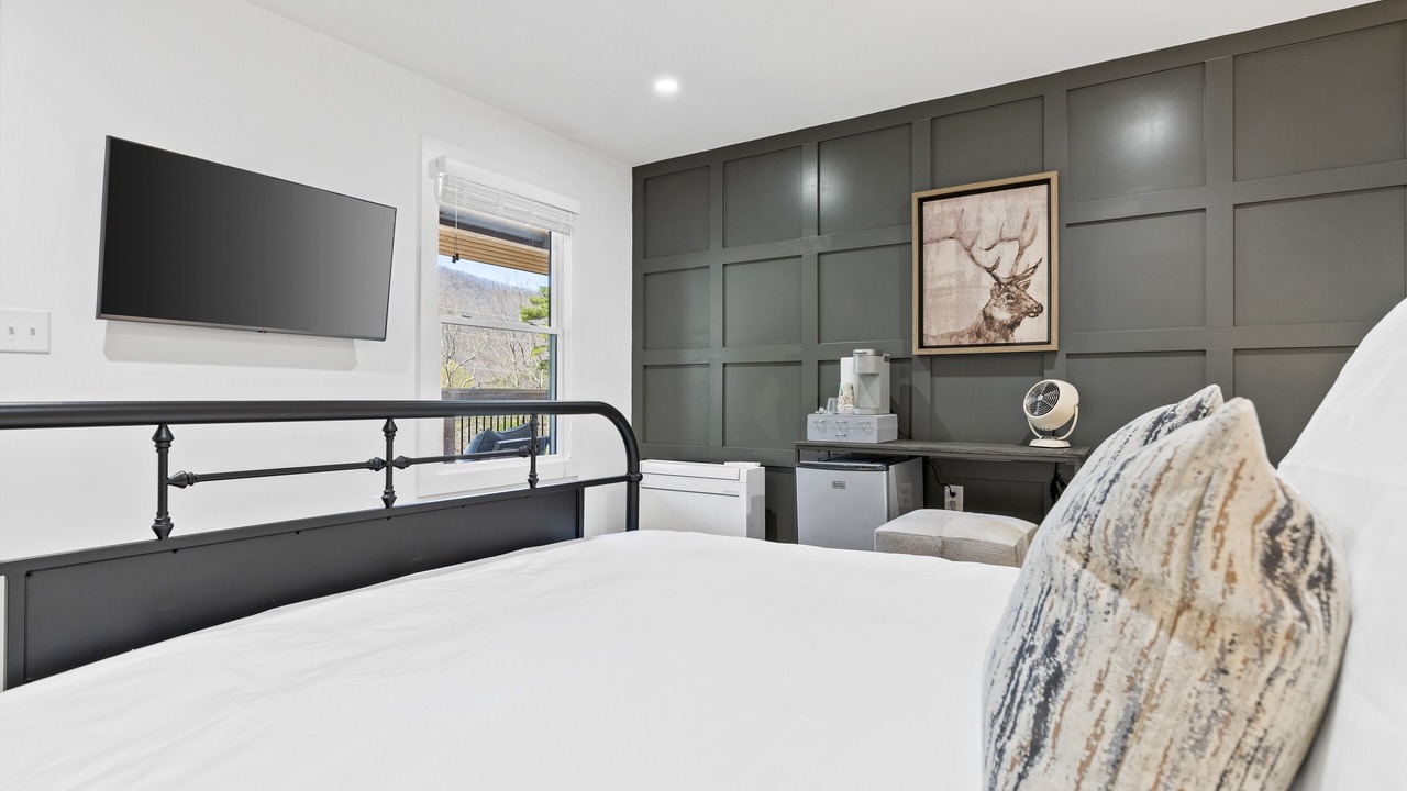 Photo of Bedroom in Blairsville