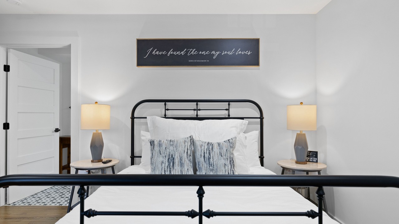 Photo of Bedroom in Blairsville