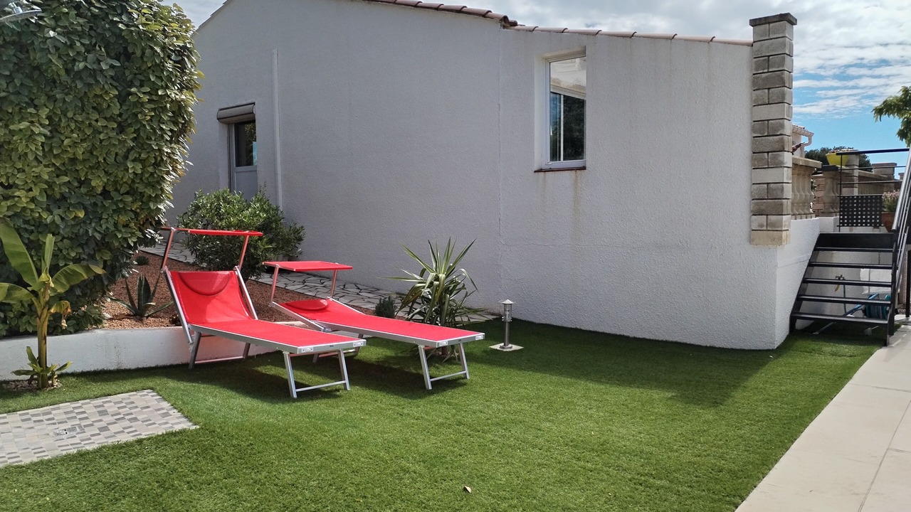 Photo of Outdoor in Roches Grises
