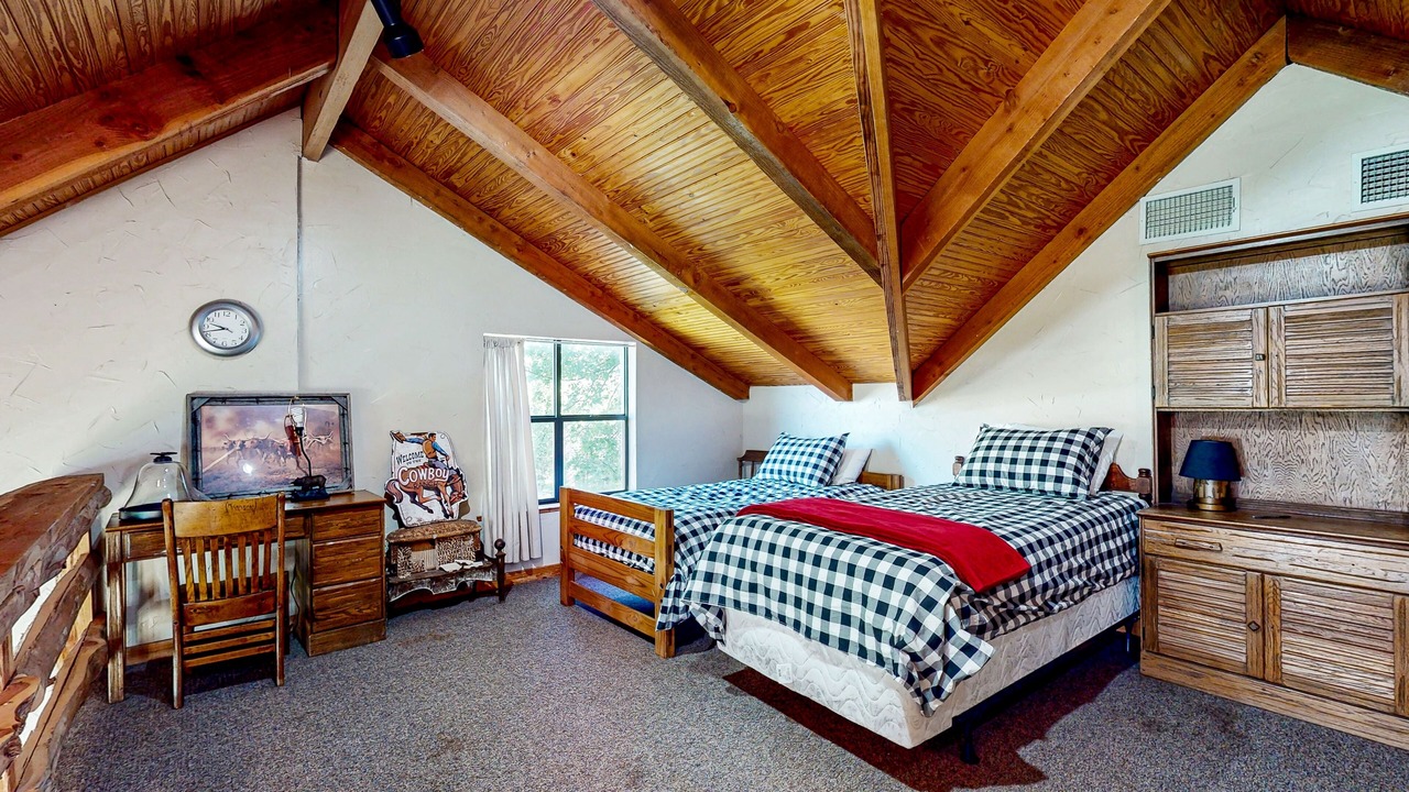 Photo of Bedroom in Whitney
