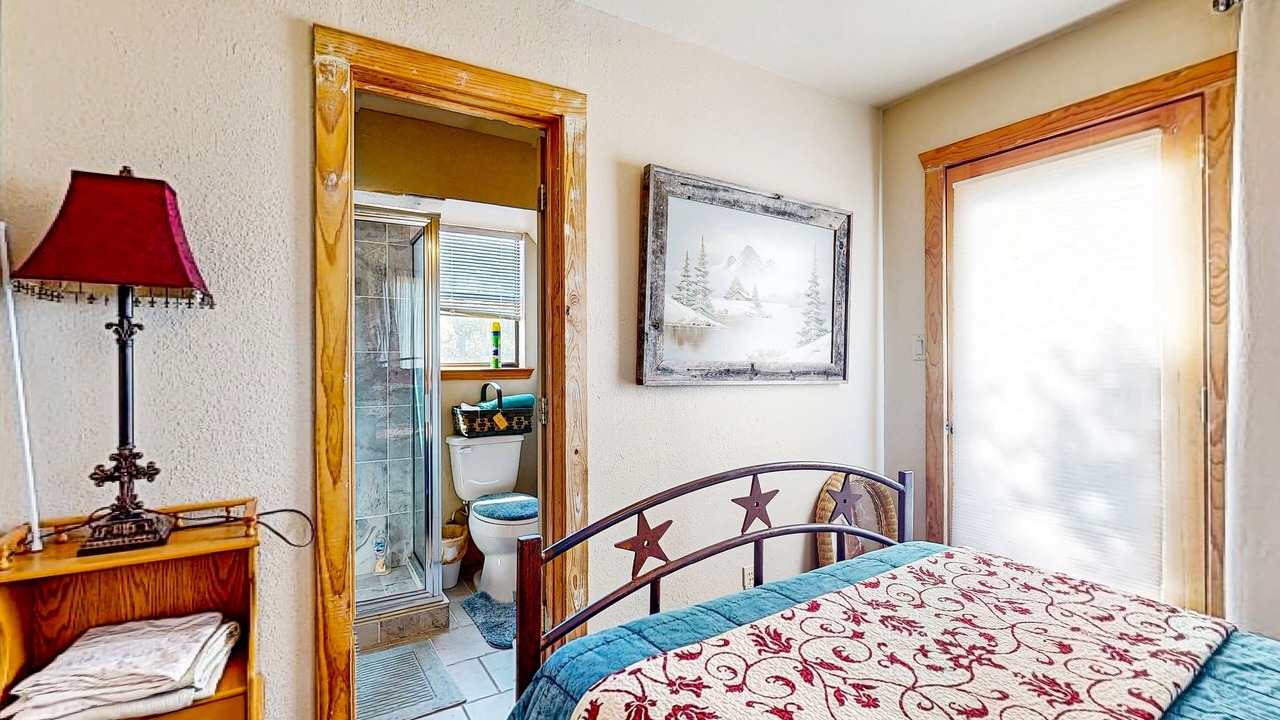 Photo of Bedroom in Whitney