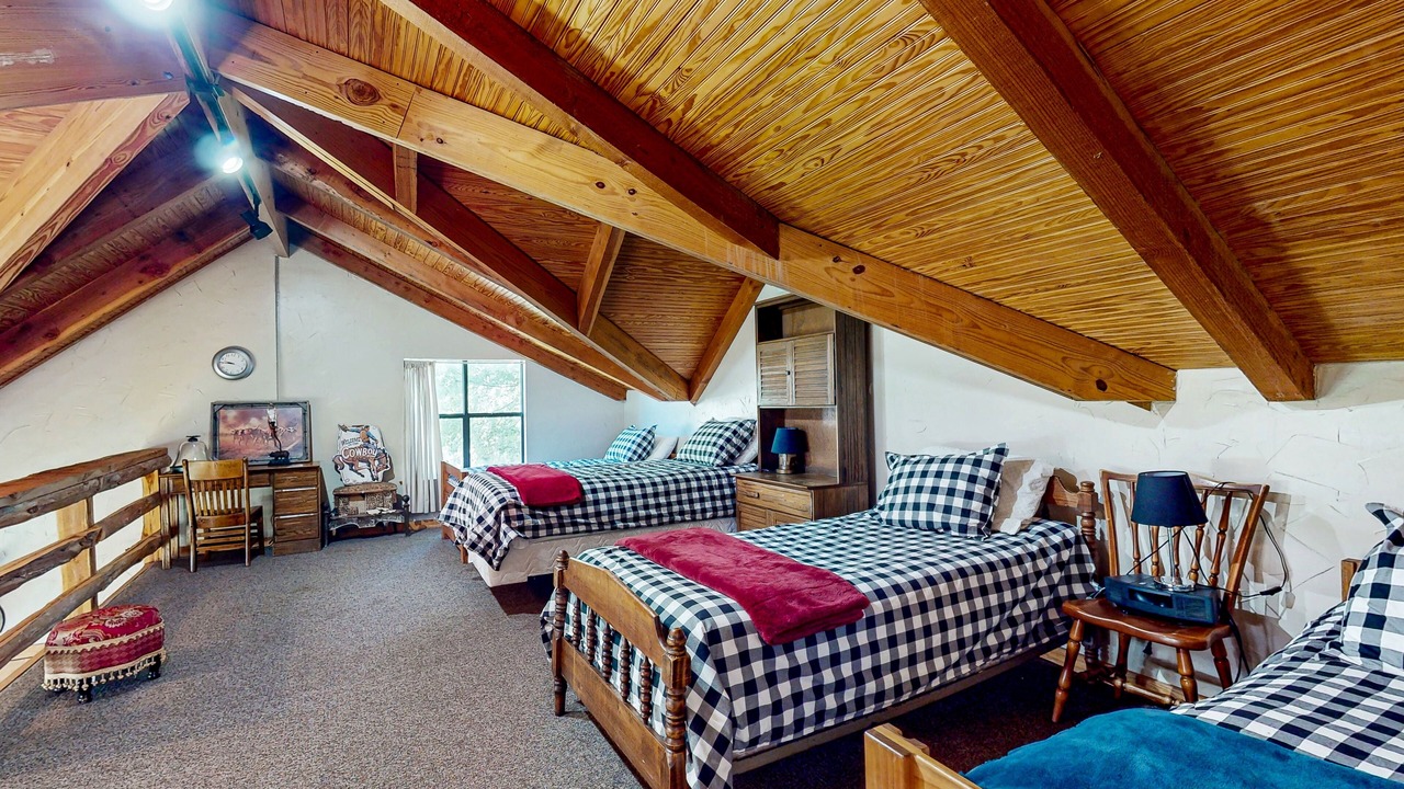 Photo of Bedroom in Whitney
