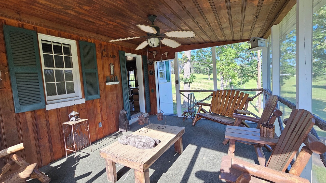 Photo of Outdoor in Grubville