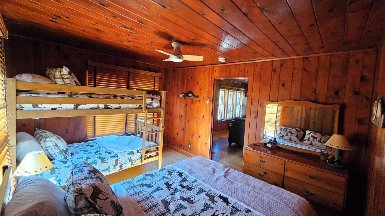 Photo of Bedroom in Grubville
