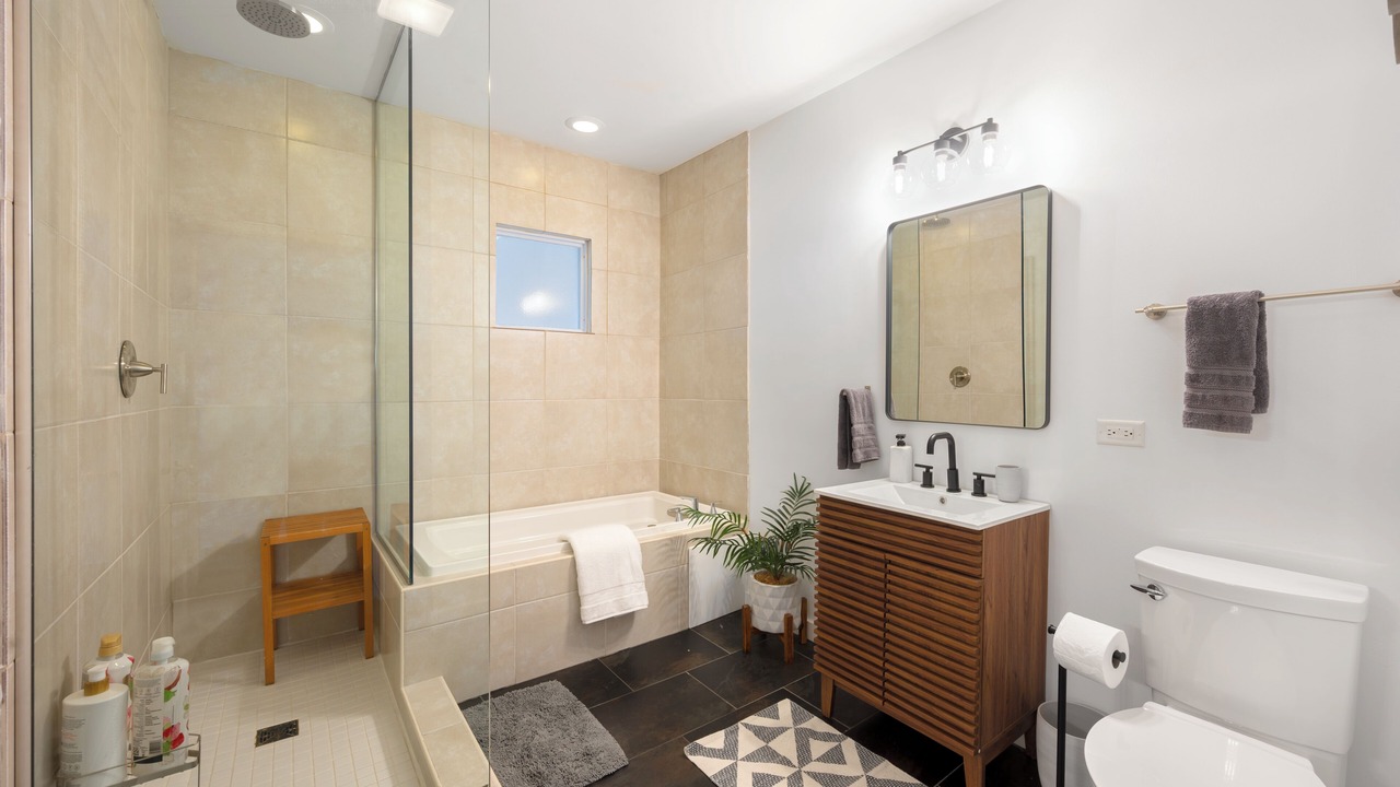 Photo of Bathroom in Wicker Park