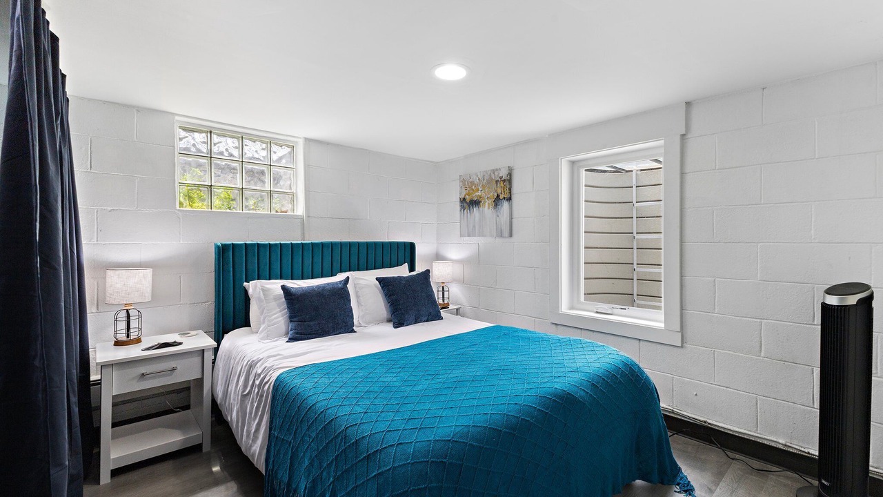 Photo of Bedroom in Speedway