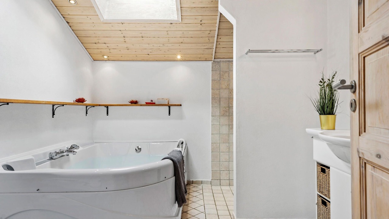 Photo of Bathroom in Lodbjerg Hede