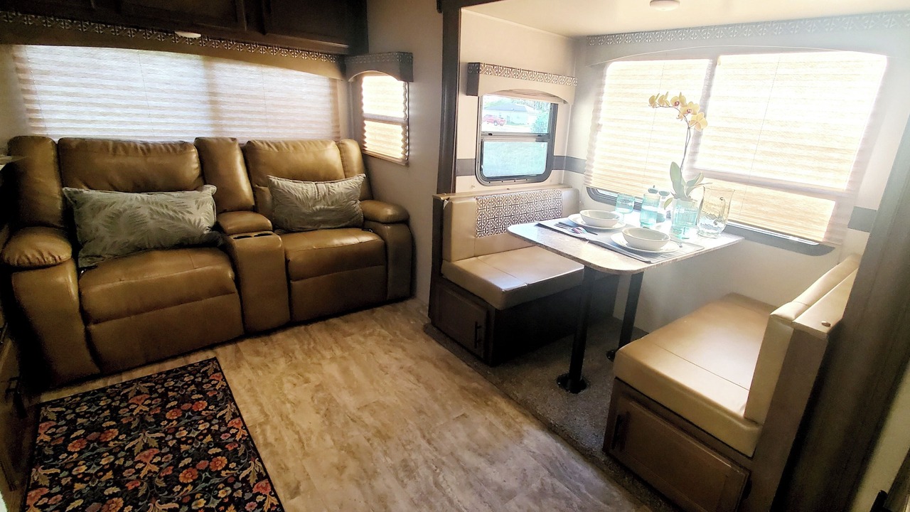 Photo of Livingroom in Lehigh Acres