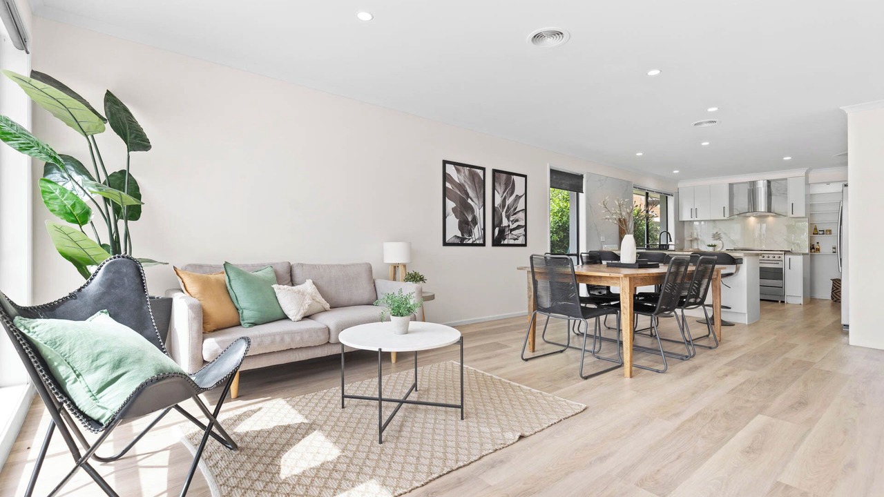 Photo of Livingroom in Patterson Lakes