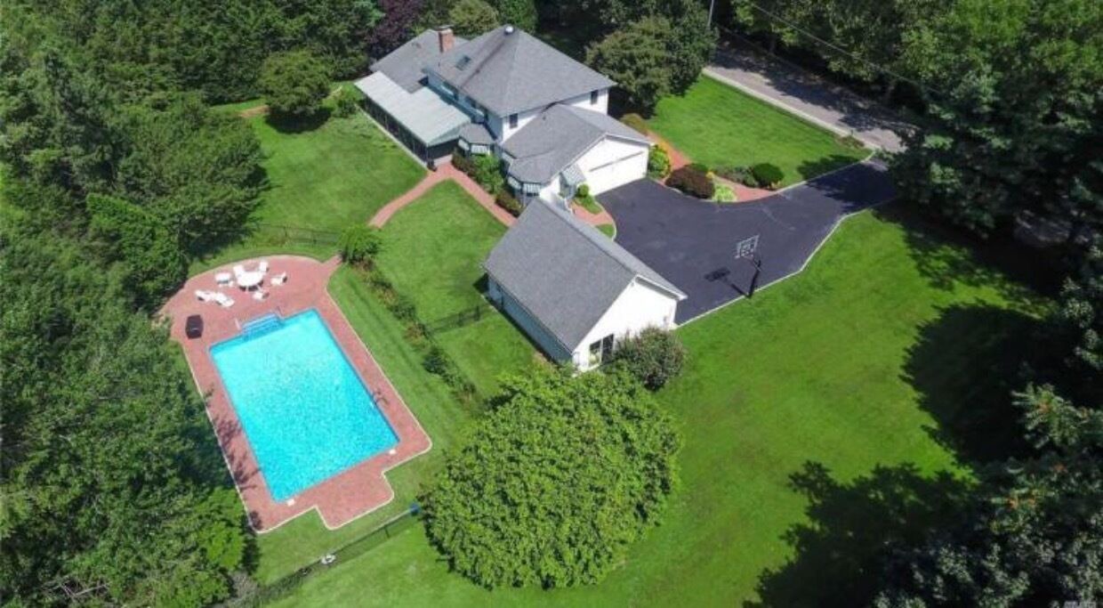 Photo of Outdoor in Huntington