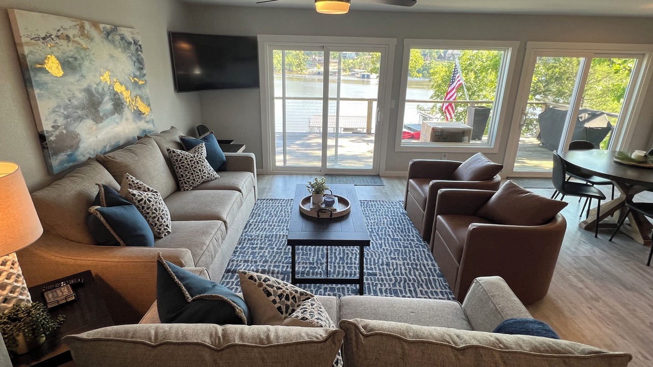 Photo of Livingroom in Grove