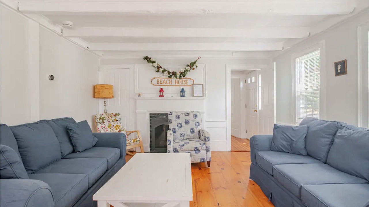 Photo of Livingroom in Hyannis