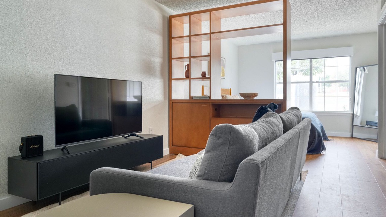 Photo of Livingroom in Gateway