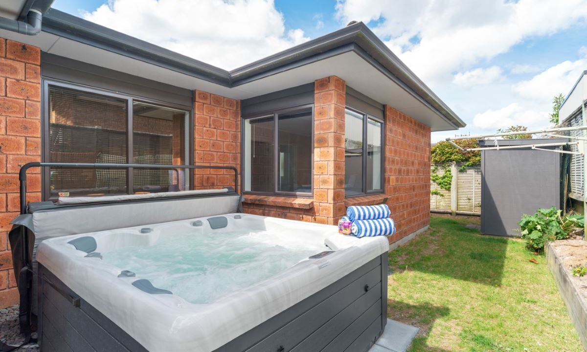 Photo of Others in Nukuhau