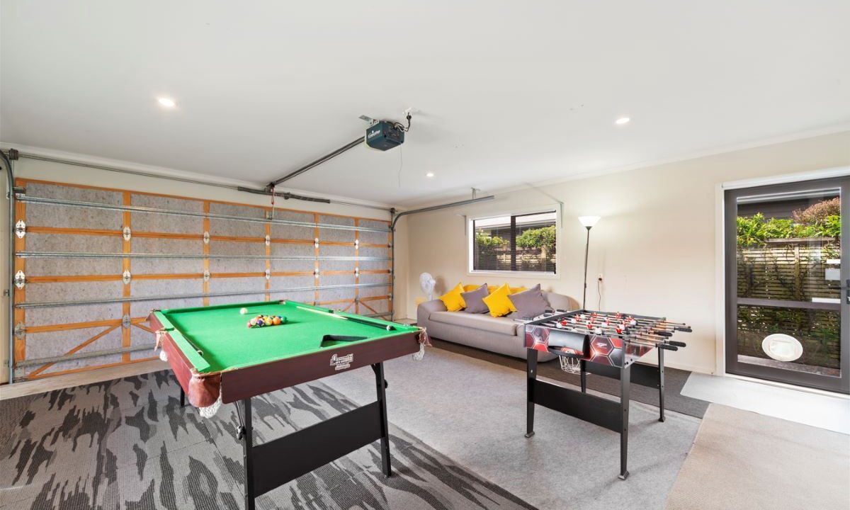 Photo of Others in Nukuhau