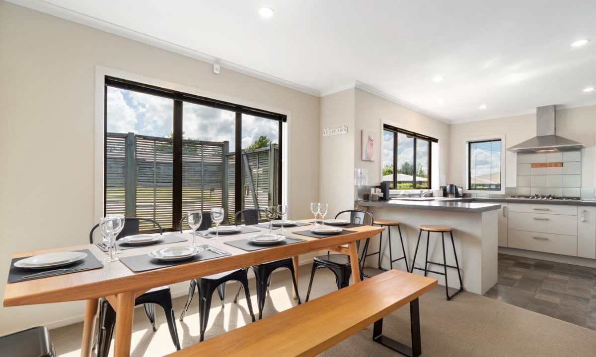 Photo of Others in Nukuhau