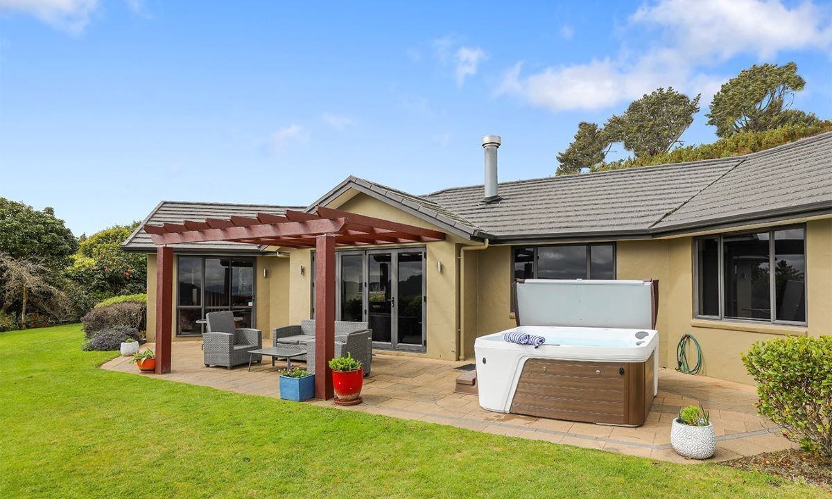 Photo of Others in Acacia Bay