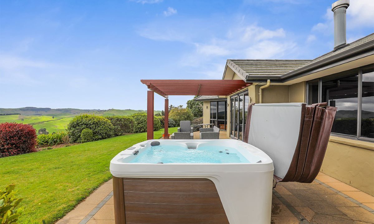 Photo of Others in Acacia Bay