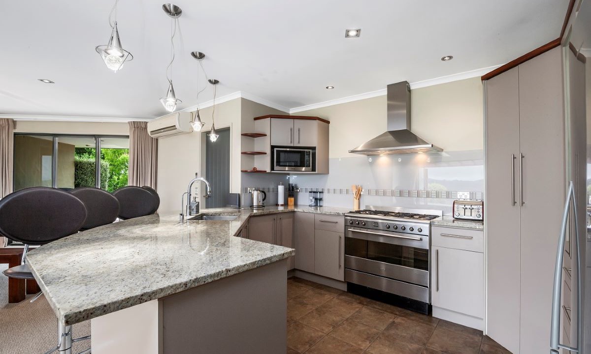 Photo of Others in Acacia Bay