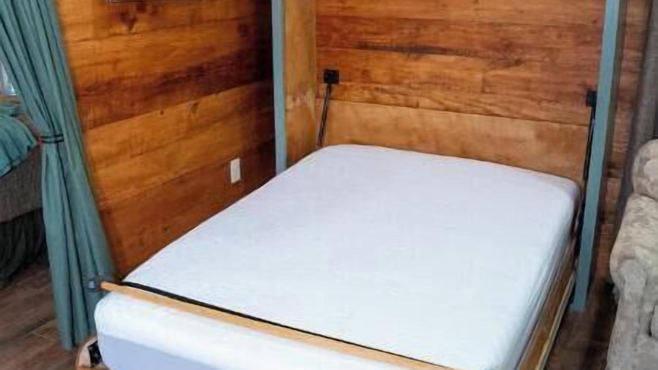 Photo of Bedroom in Broussard