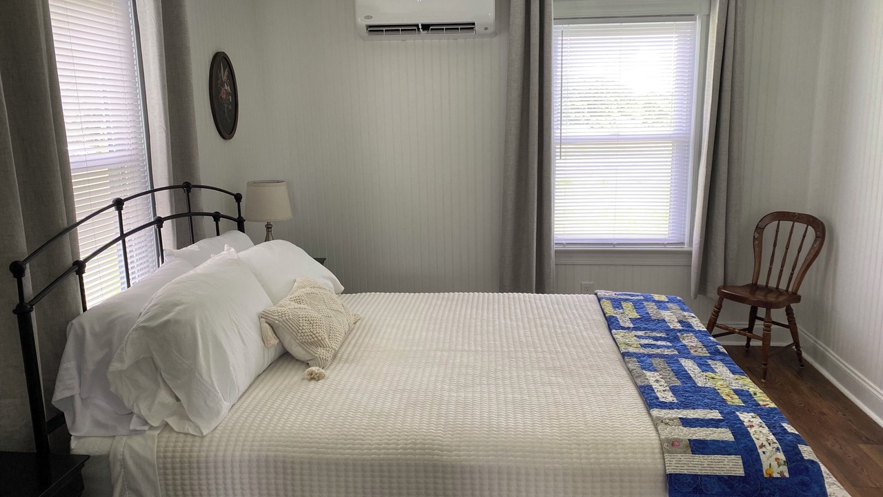 Photo of Bedroom in Lynchburg