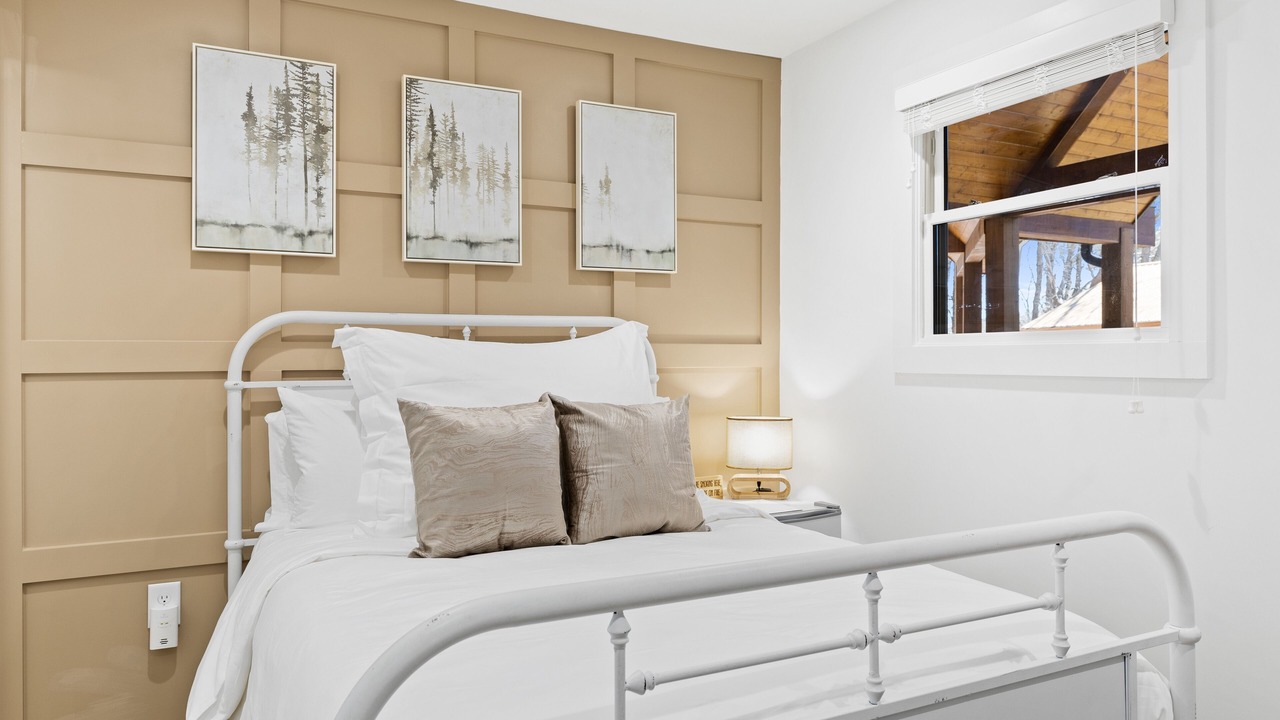 Photo of Bedroom in Blairsville