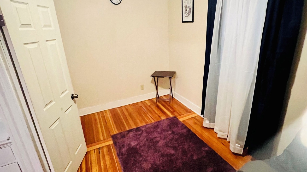 Photo of Bedroom in Albany