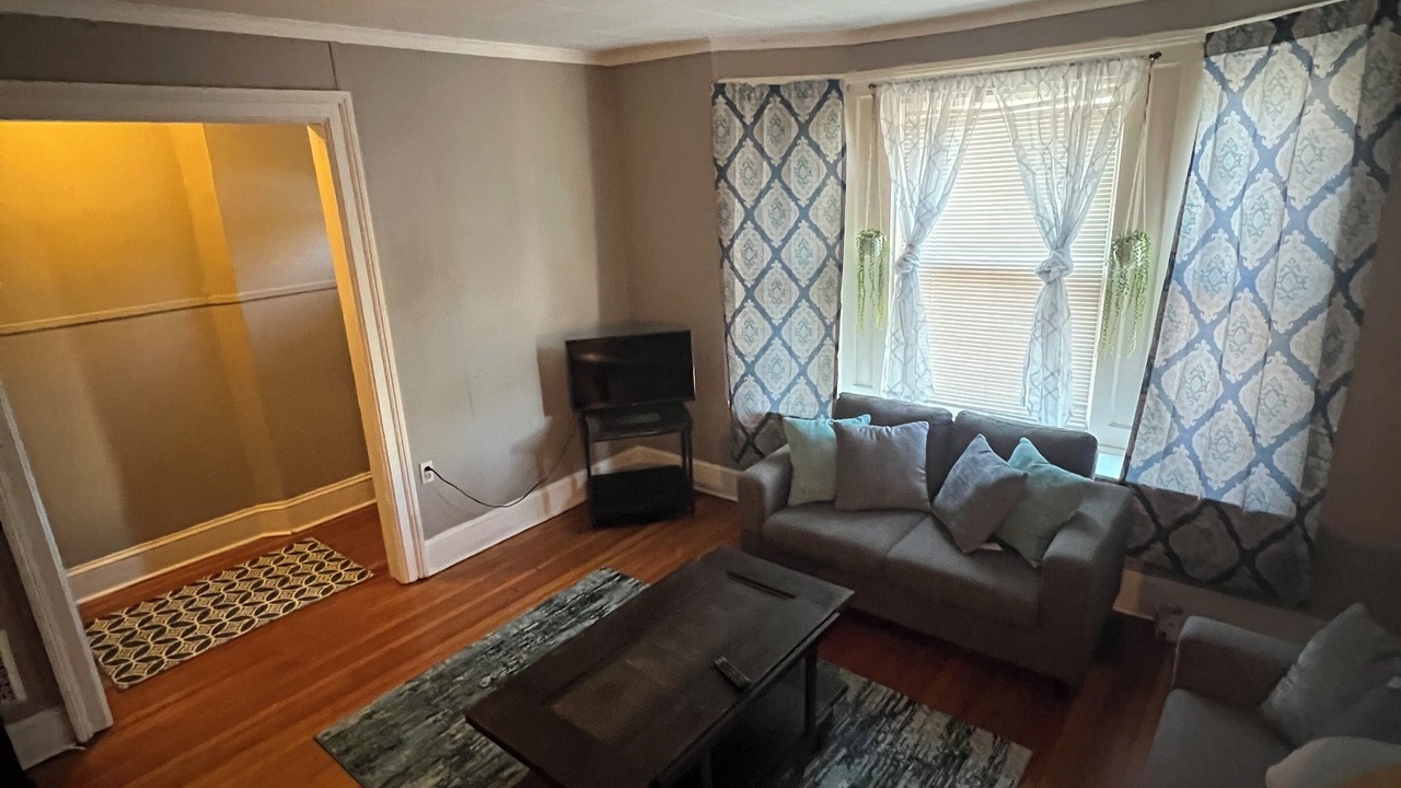 Photo of Livingroom in Albany