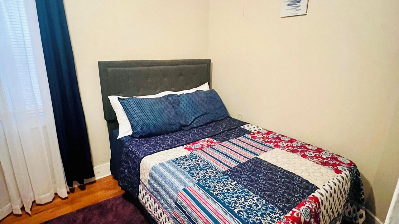 Photo of Bedroom in Albany