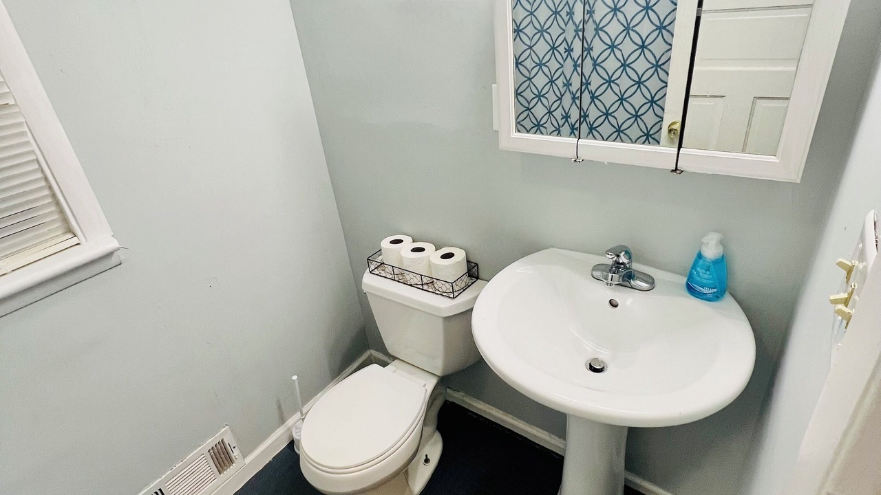 Photo of Bathroom in Albany