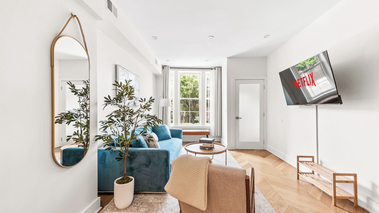 Photo of Livingroom in Jersey City