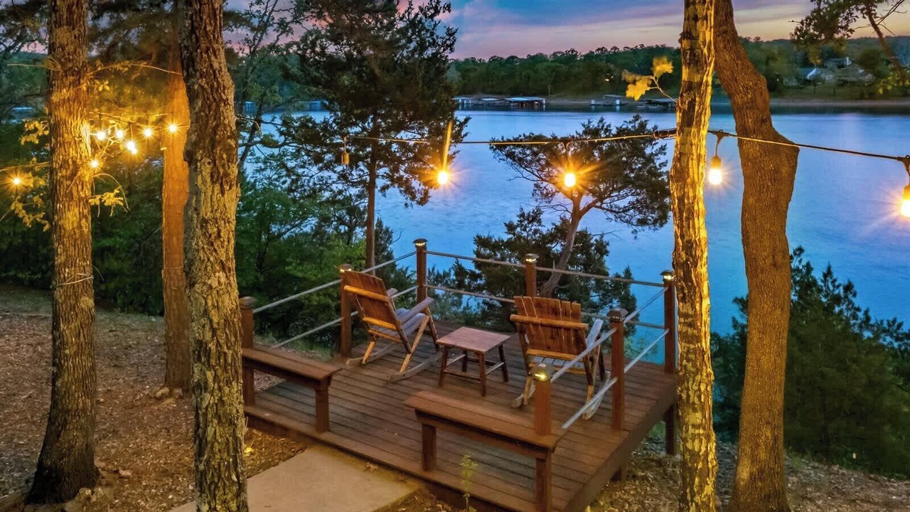 Photo of Outdoor in Golden